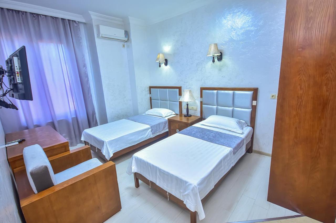 Hotel Chveni Sakhli Batoemi Buitenkant foto