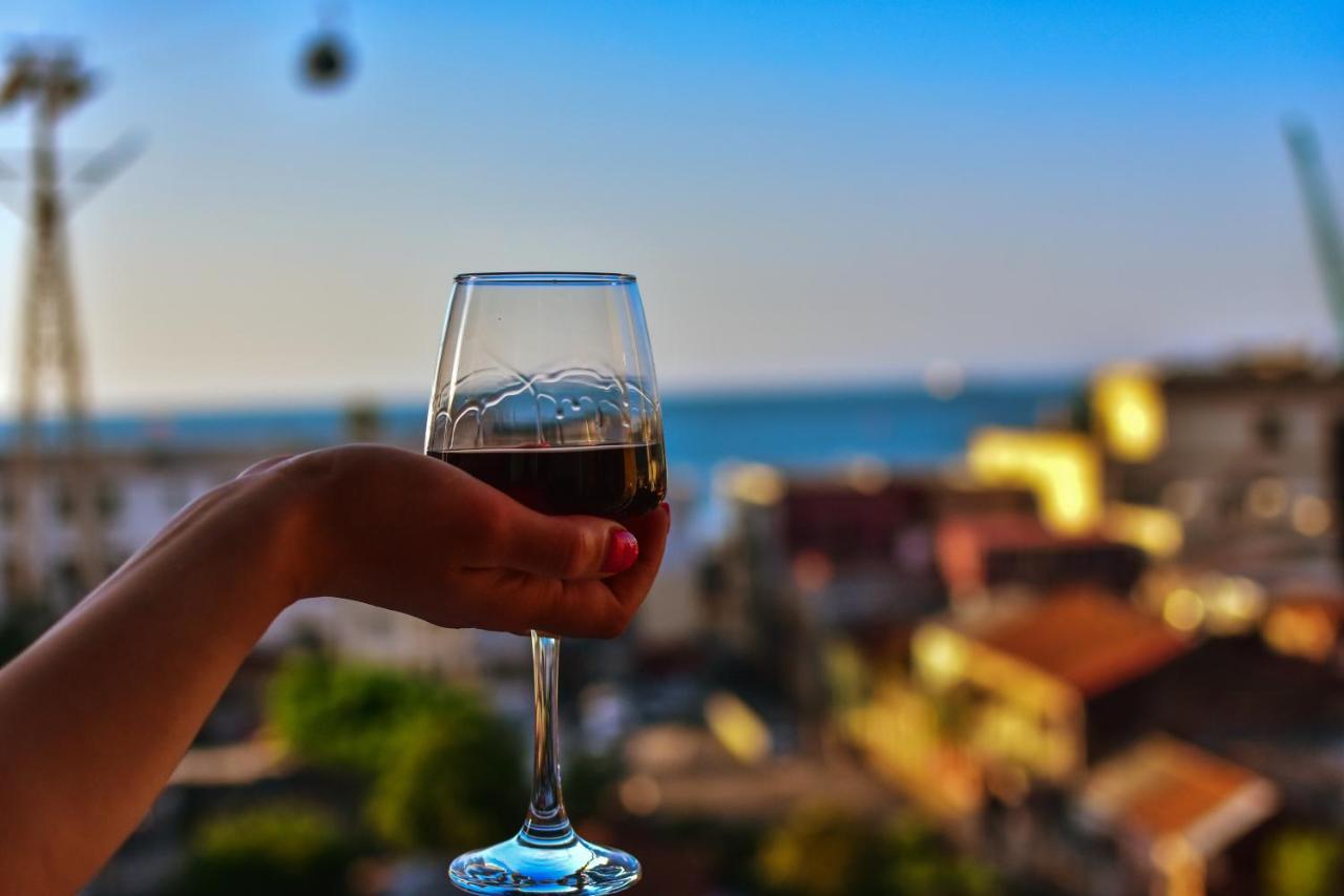 Hotel Chveni Sakhli Batoemi Buitenkant foto
