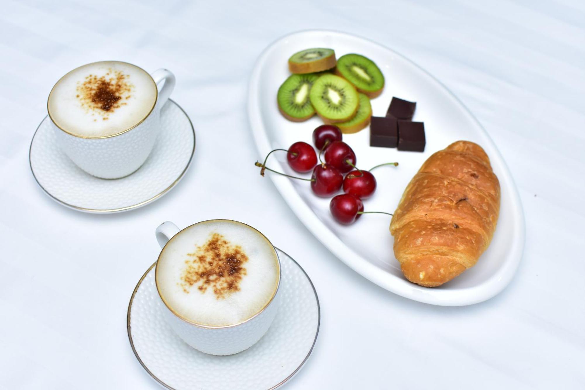 Hotel Chveni Sakhli Batoemi Buitenkant foto